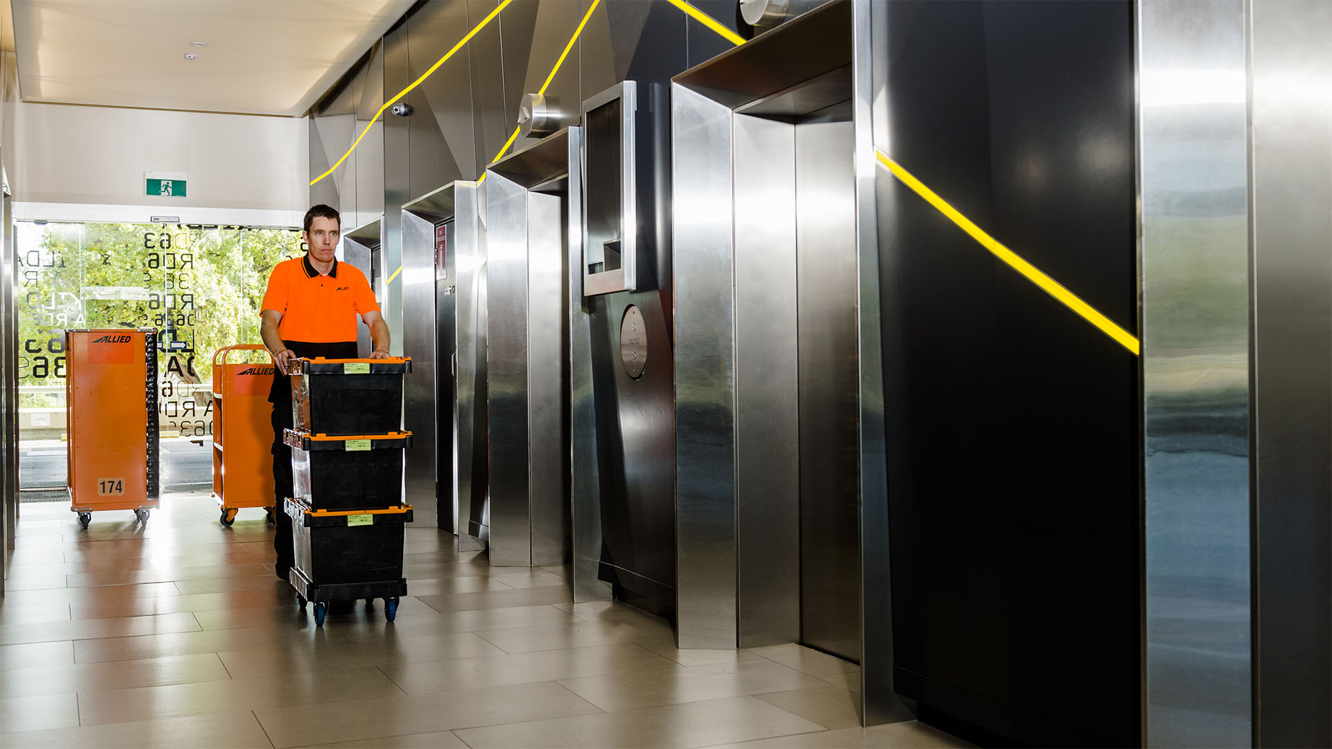 Specialist Relocations & Technology service